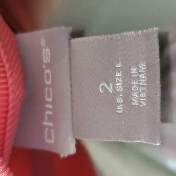 Chico's short sleeve top/salmon color. - Picture 8 of 9